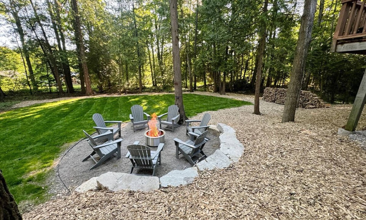 Sister Bay House | Downtown Sister Bay | Arcade, Deck, Fire Pit