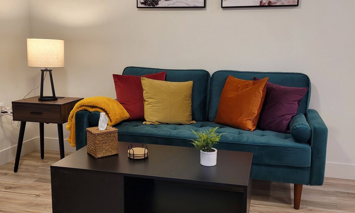 South Salt Lake Apartment | Downtown SLC Apt w/pool, hot tub, gym, fast internet