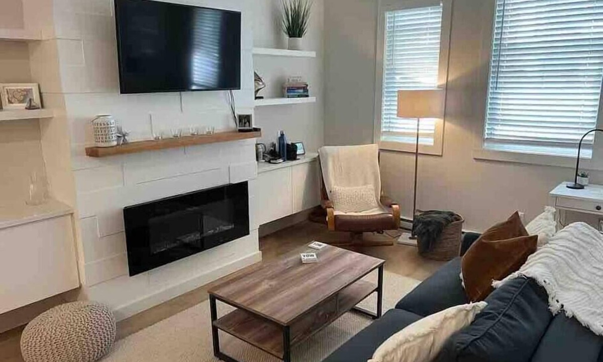 South End Apartment | Downtown South end central suite