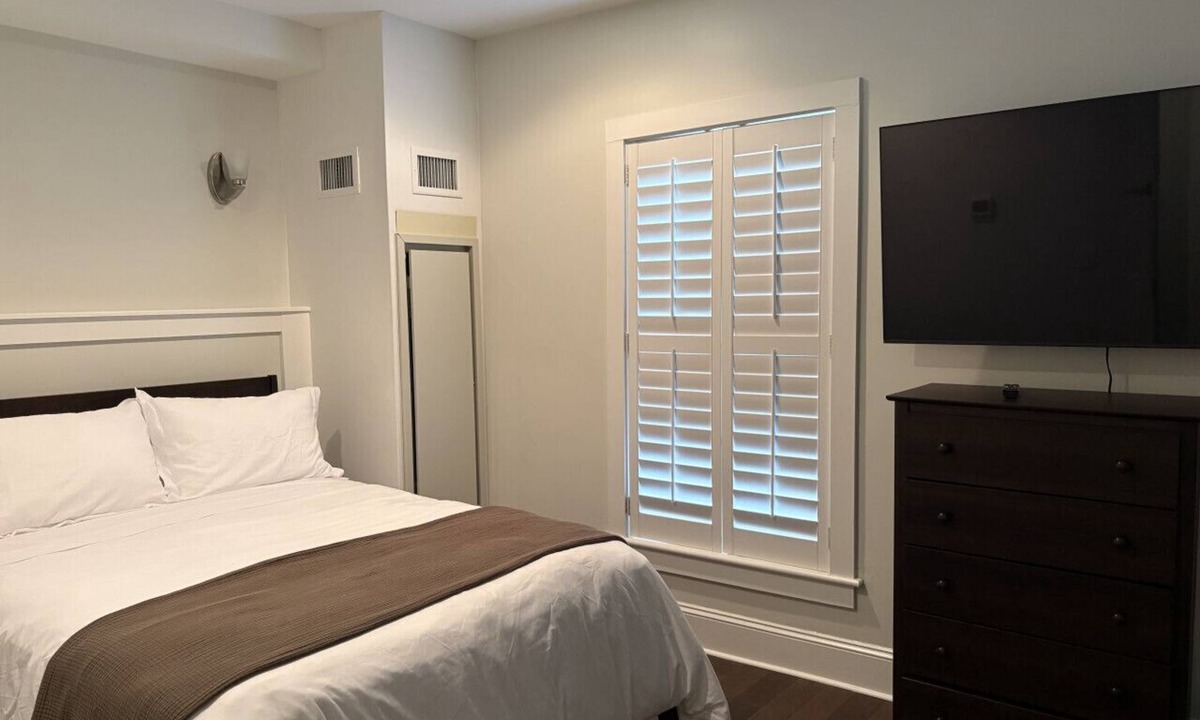 Downtown Bed & Breakfast | Downtown Southern Pines - The Jefferson Inn - Petite Queen Room