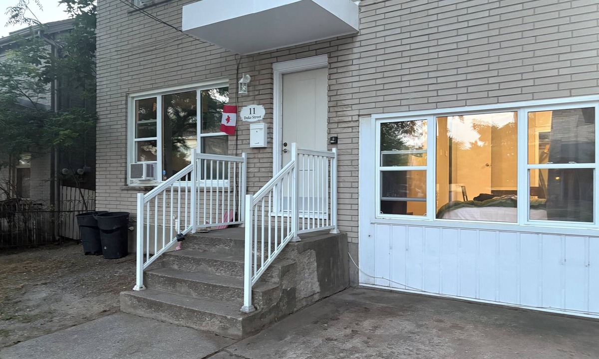 Downtown Apartment | Downtown St Catharines