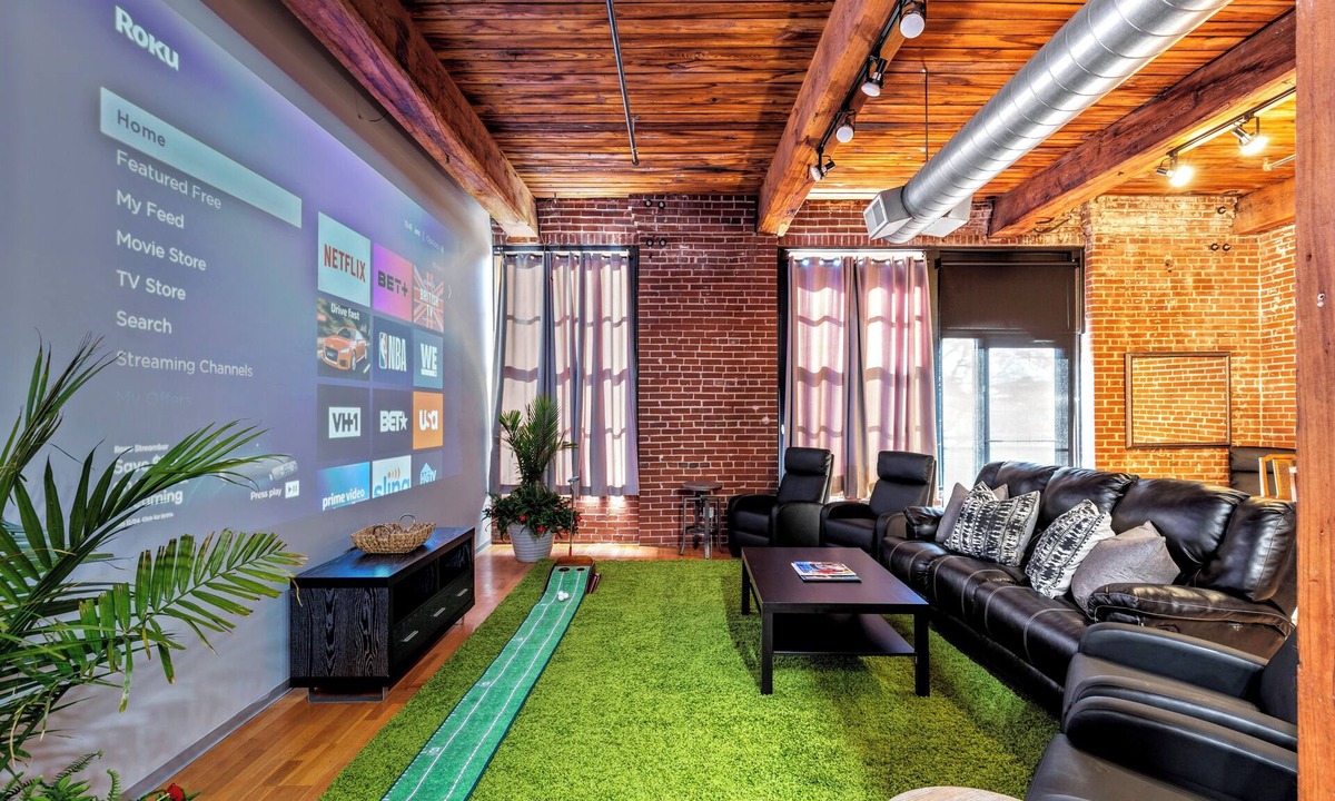 Downtown West Apartment | Downtown STL Loft + 100″ Projector + Private Balcony