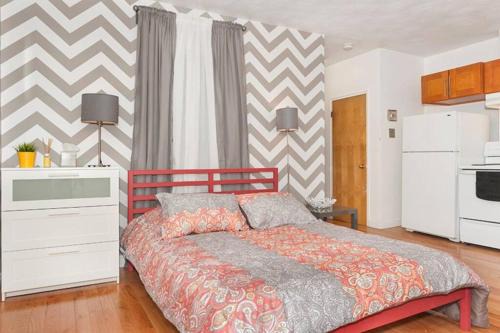 Theatre District Apartment | Downtown Studio Apt, Perfect For Medical Workers
