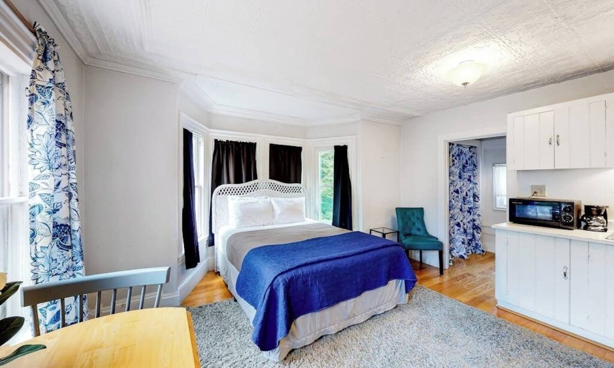 Castine House | Downtown Studio w/Full Kitchen & Shared Porch - Walk Everywhere in Town