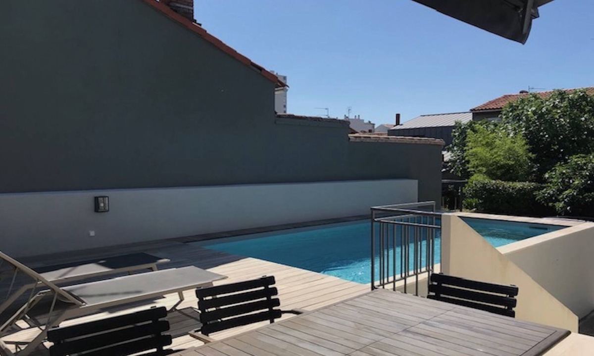 Bonnefoy-Roseraie-Gramont House | Downtown Toulouse house with pool