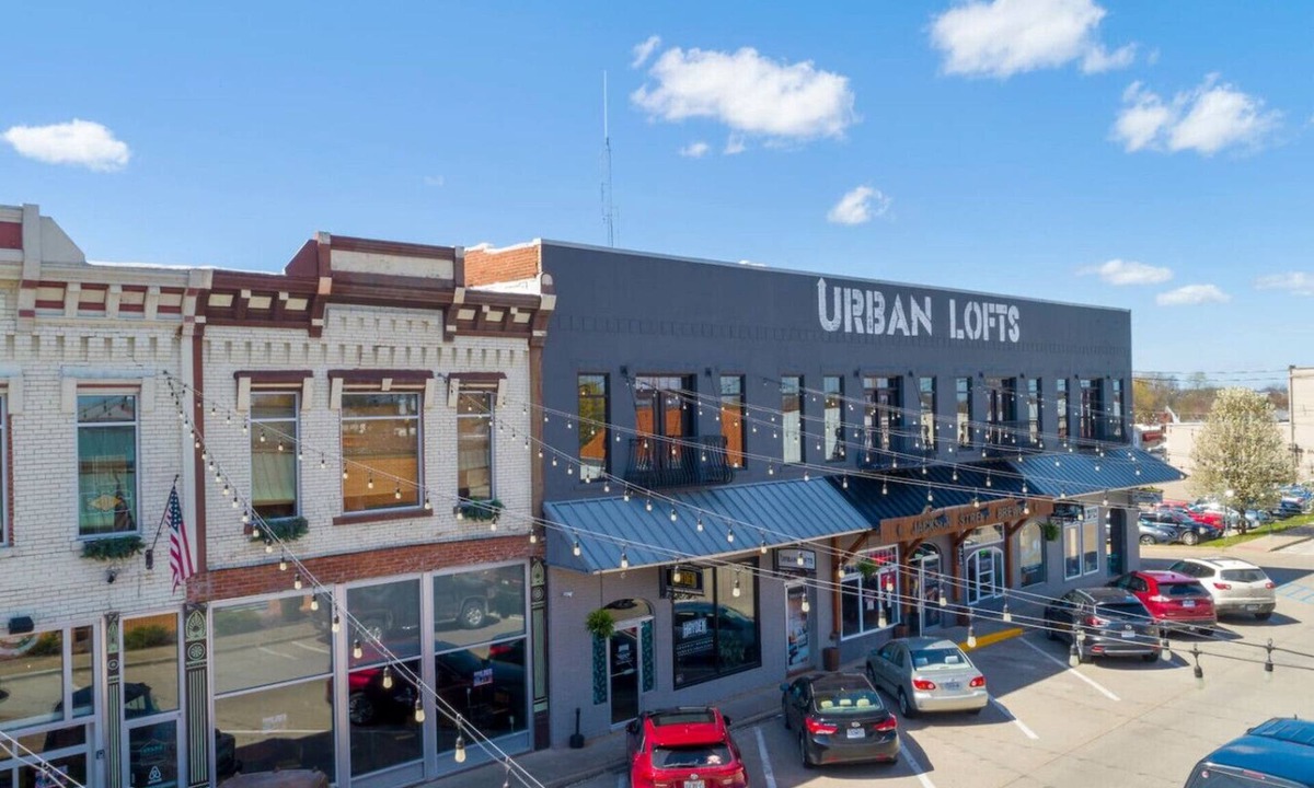 Perryville Apartment | Downtown Urban Loft above Restaurants