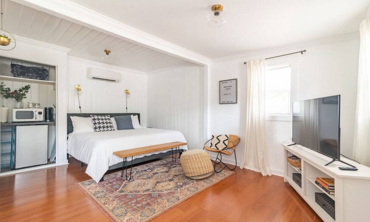 Wimberley Hotel | Downtown - Walk to Wimberley Square! Studio 2 @ Beer Ranch Project Inn