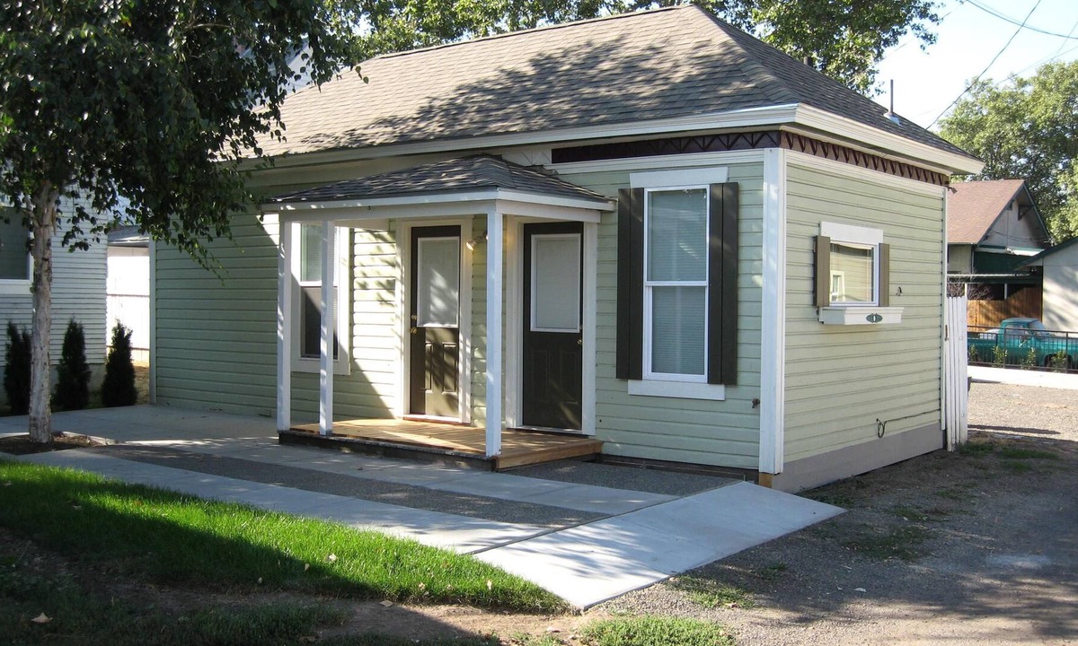 Walla Walla Cottage | DOWNTOWN WALLA WALLA COTTAGE Long term rates available