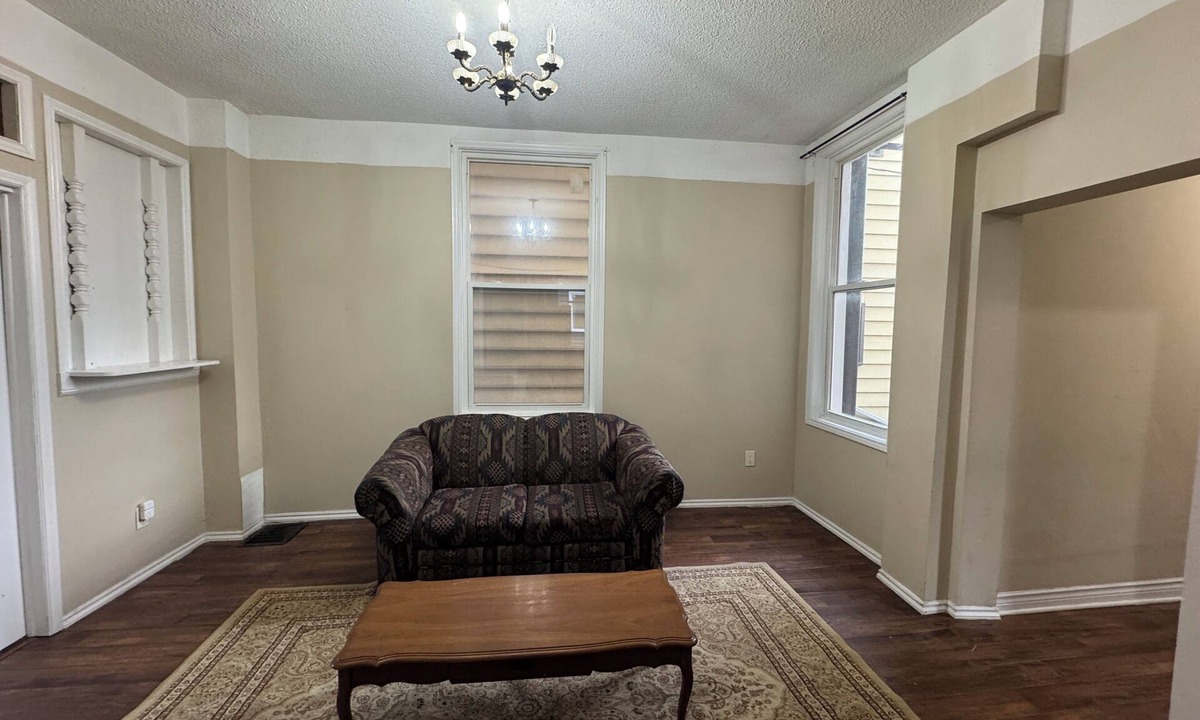 Windsor House | Downtown Windsor 3BR Retreat – Walk to Riverfront & Attractions