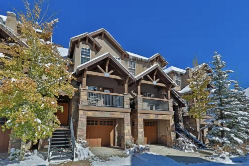 Winter Park House | Downtown WP Villa 305 I Private Hot Tub I Views I Activity Program