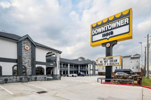 Midtown Hotel | Downtowner Inns - Houston Downtown & Convention Center
