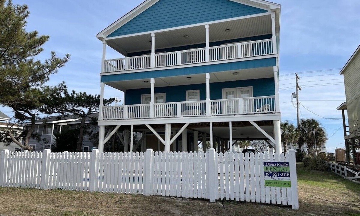 Murrells Inlet House | Dr. Sea - Second Row in Garden City Beach