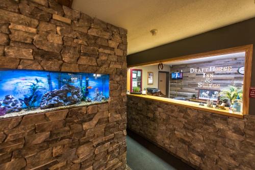 Arcadia Hotel | Draft Horse Inn and Suites