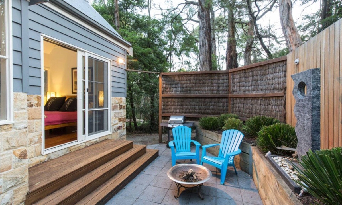 Red Hill Apartment | Dragon Fly on the Hill