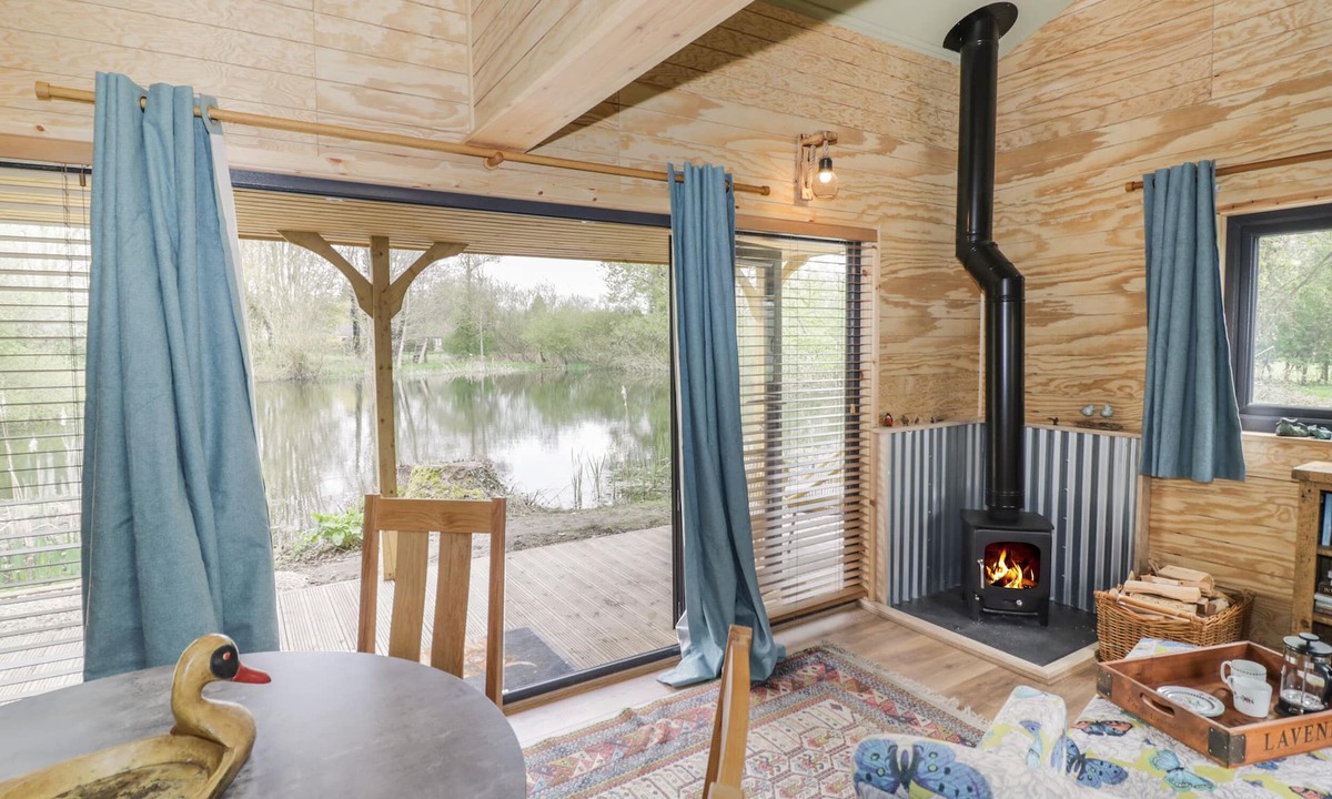 Frankton Cottage | Dragonfly