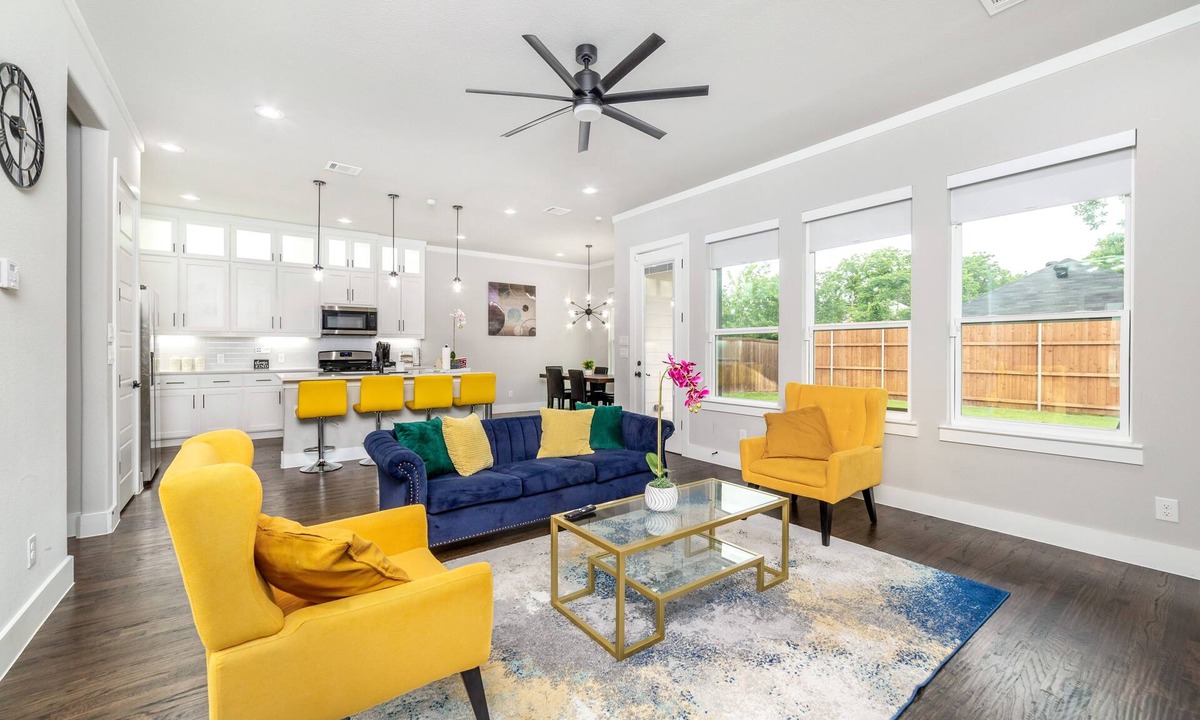 West Dallas House | DREAM 4 BR Big Home in DOWNTOWN DALLAS