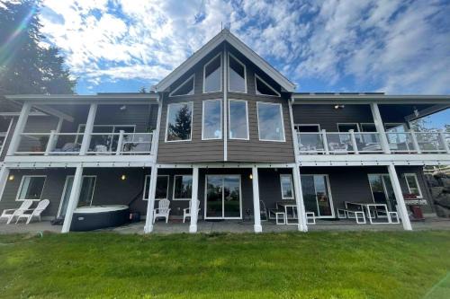 Hansville House | Dream Boat Annie - Entire Home