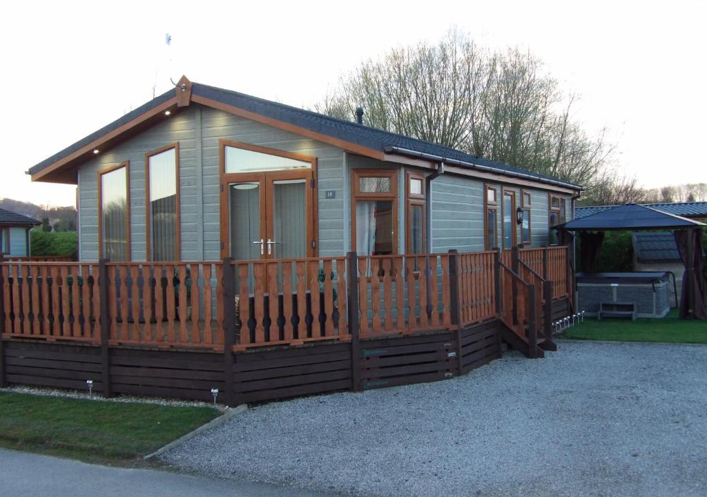 Tewitfield Cabin | Dream Catcher Lodge