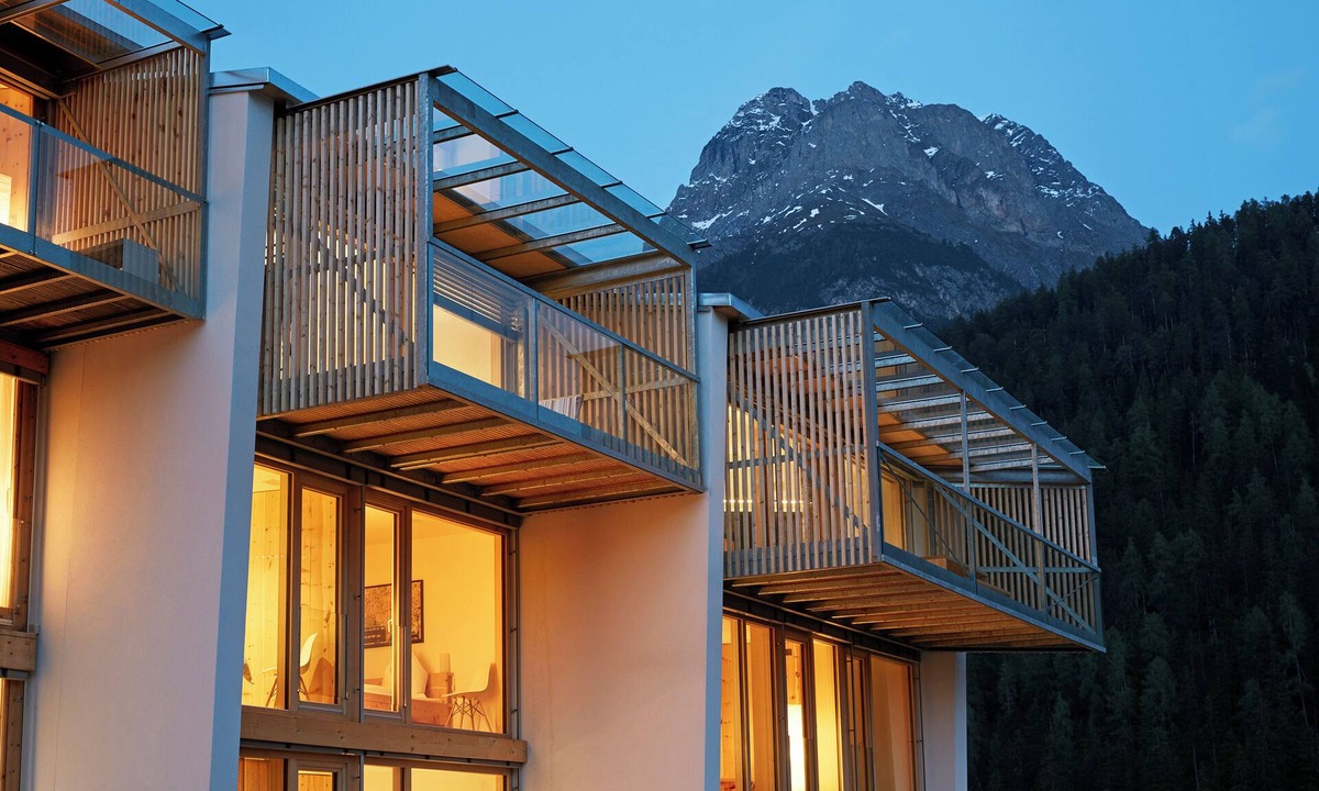 Engadin Scoul House | Dream holiday home "Buna Saira" with mountain views by the stream
