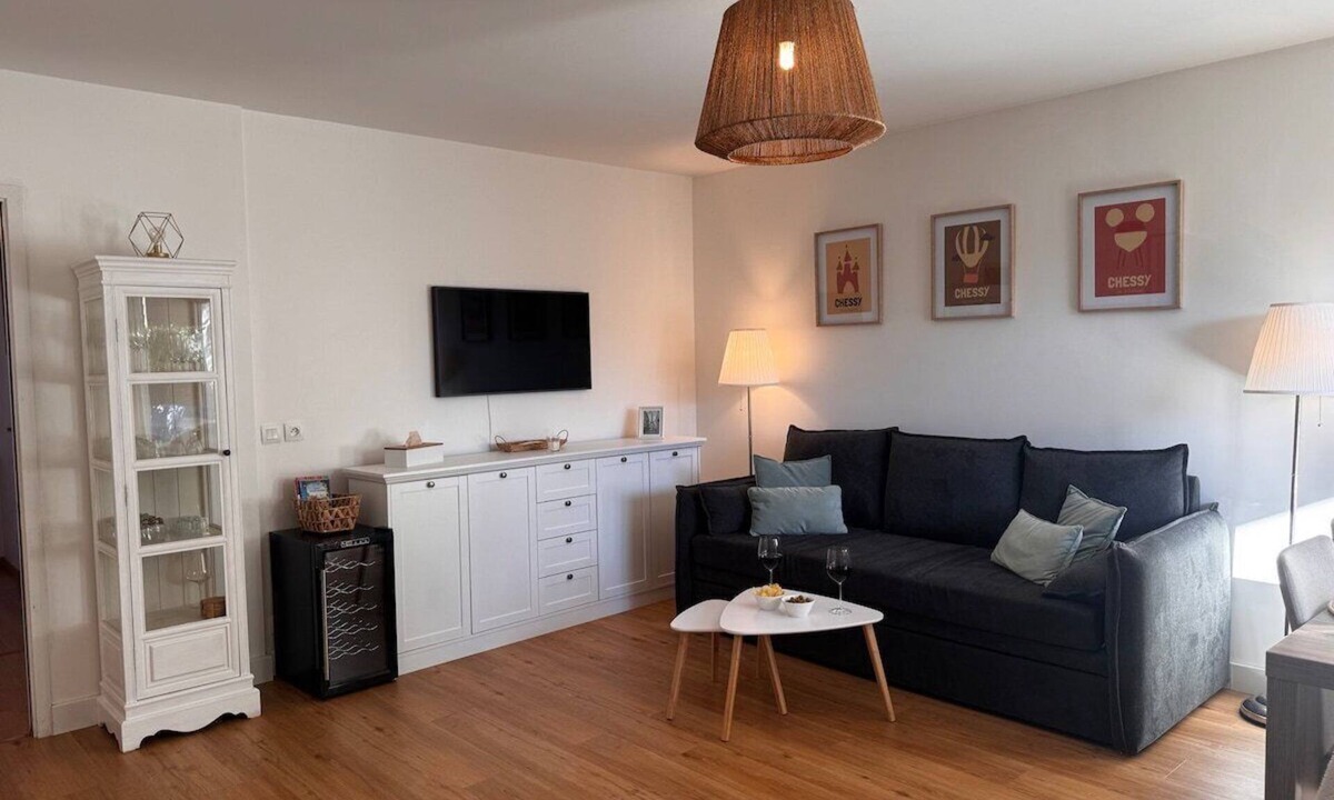 Chessy Apartment | Dream Life in Paris By Dream Apartments