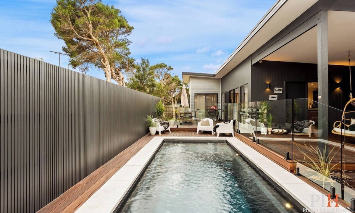 Cape Woolamai House | Dream Vacation Home, 3 Bdr 2 Ba