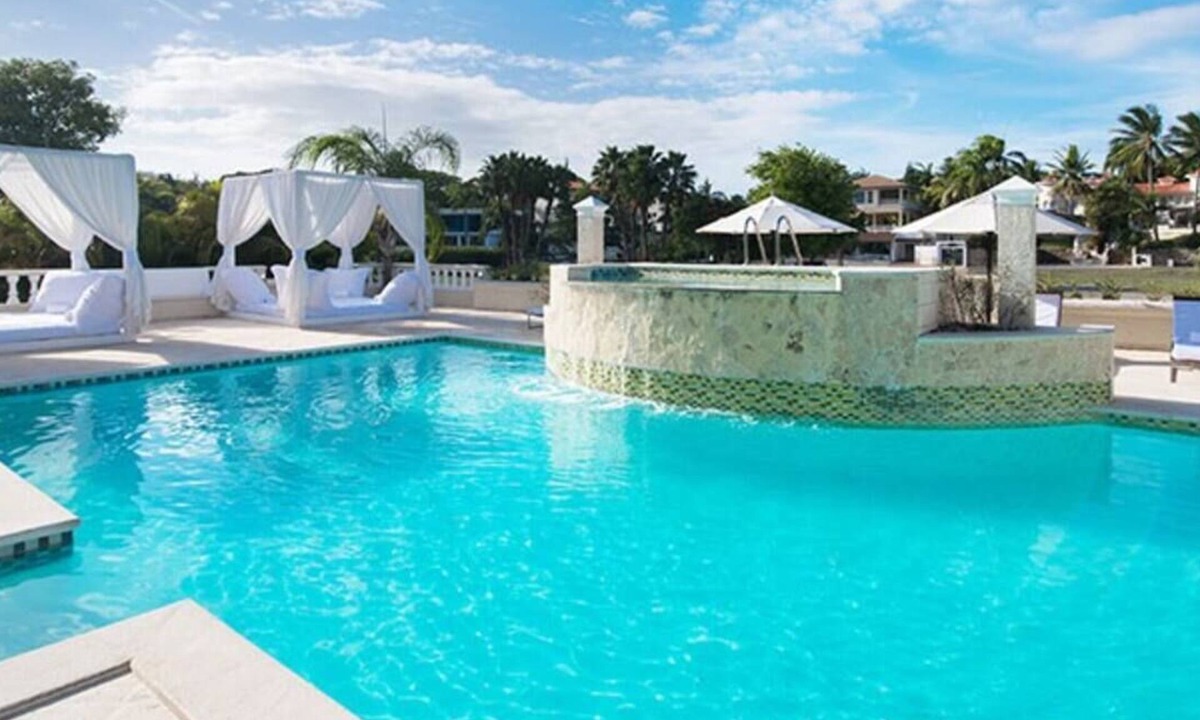 Los Maestros House | Dream vacation Resort