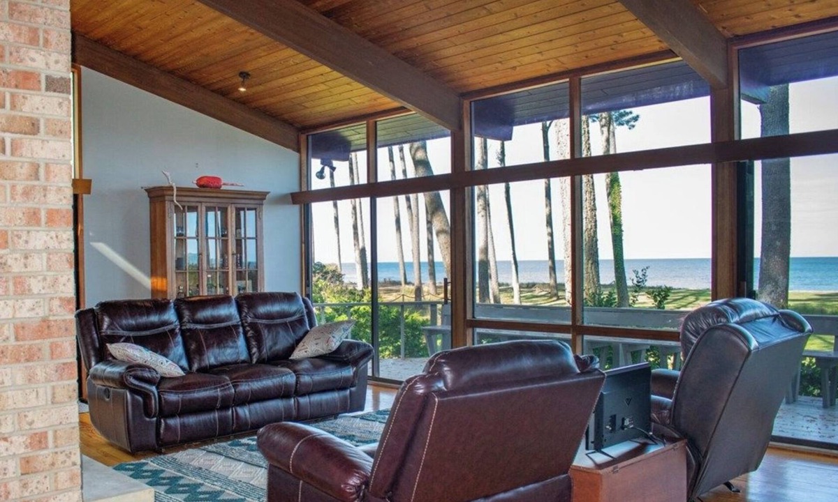 Davis Wharf House | Dreamers Bay