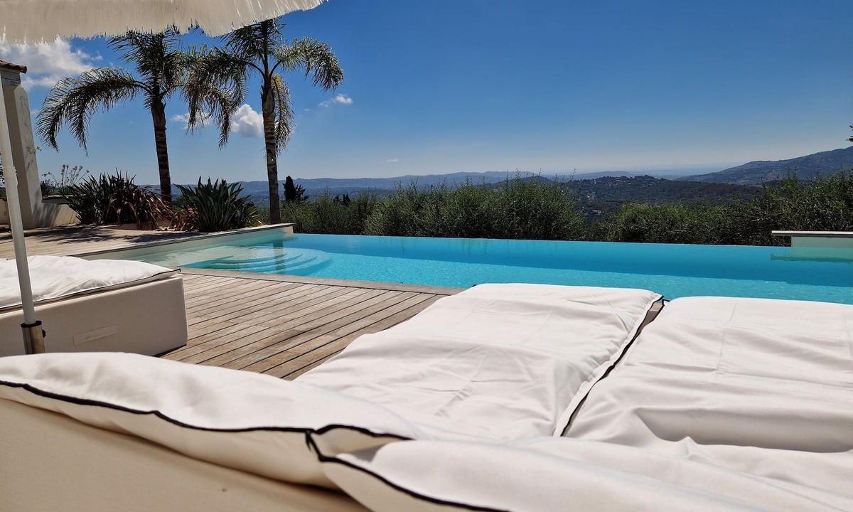 Le Tignet Villa | DREAMING PLACE FOR HOLLYDAY