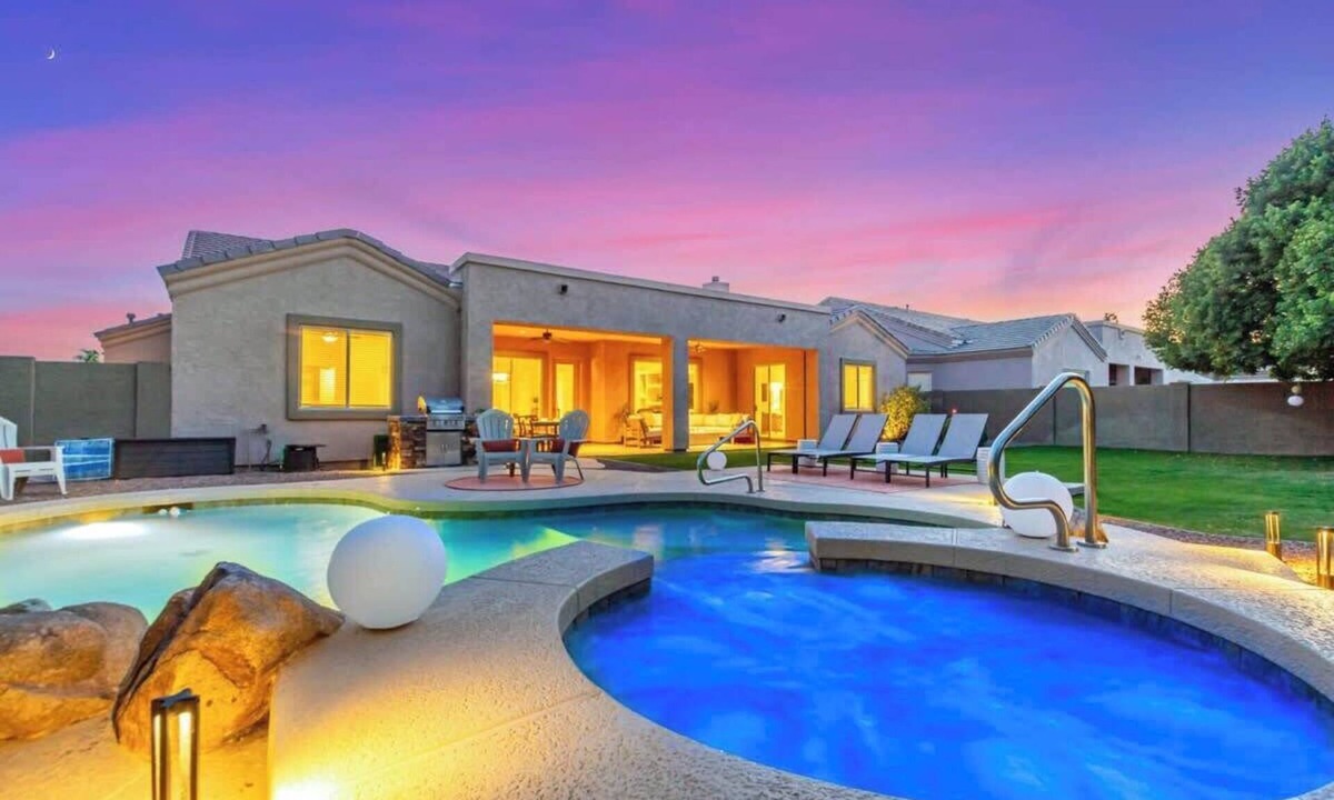 Paradise Valley Village House | Dreaming Tree Retreat | Pool, Spa & Fire Pit