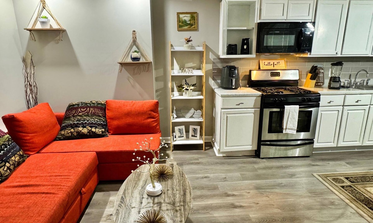 Dacula Apartment | DreamStay Welcome Home!