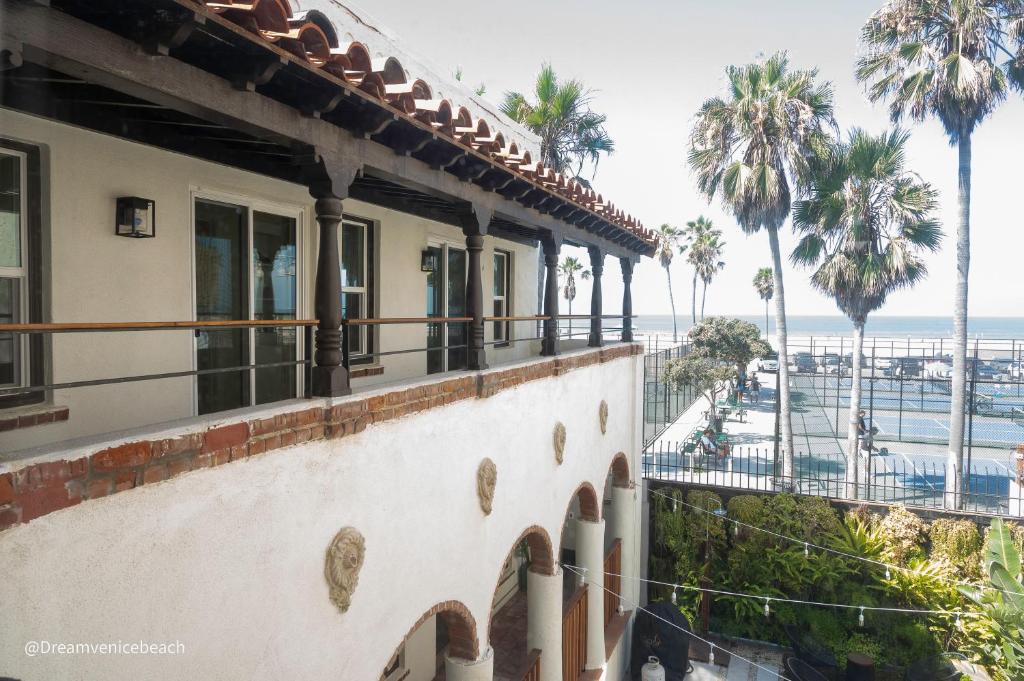 Venice Villa | @dreamvenicebeach