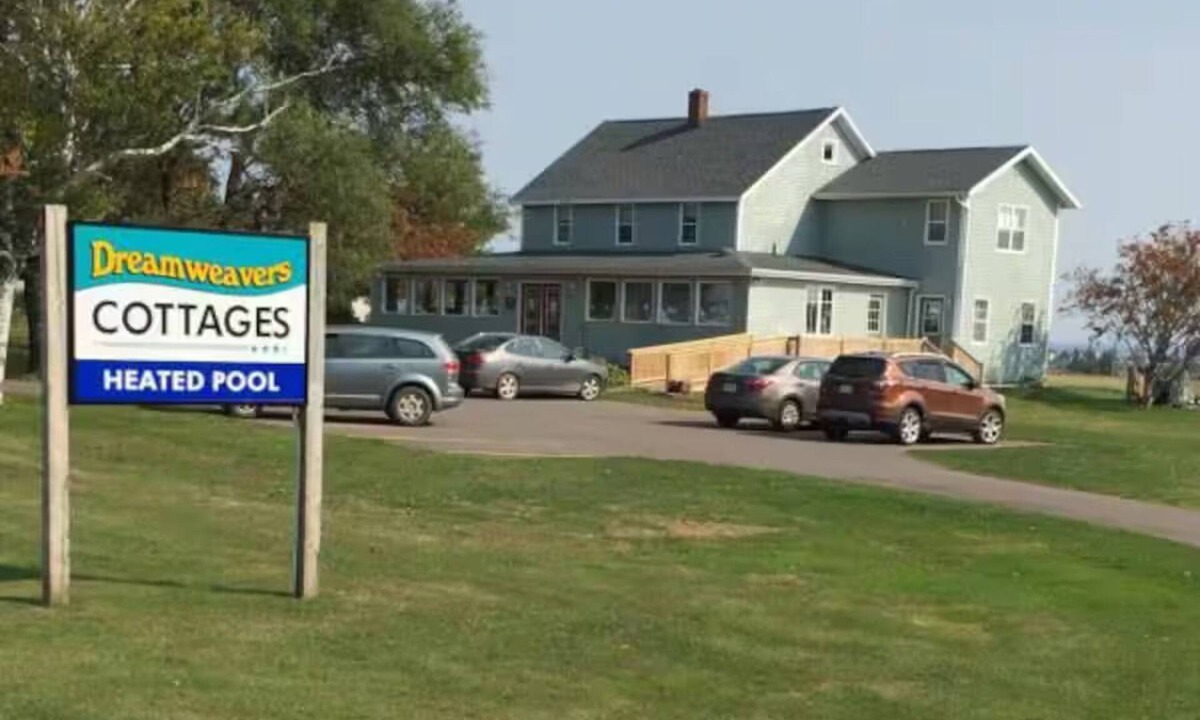 North Rustico Cottage | Dreamweavers Cottages and Vacation Homeplace #3