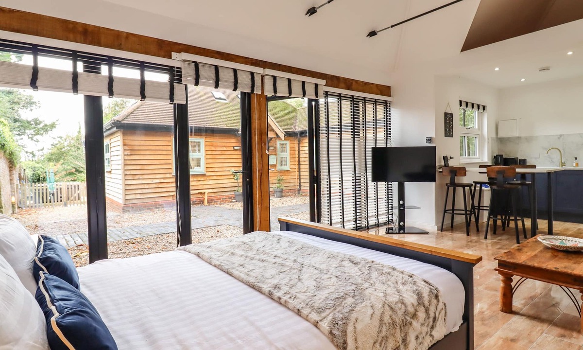 Bromley Common and Keston Cottage | Dreamwood Lodge