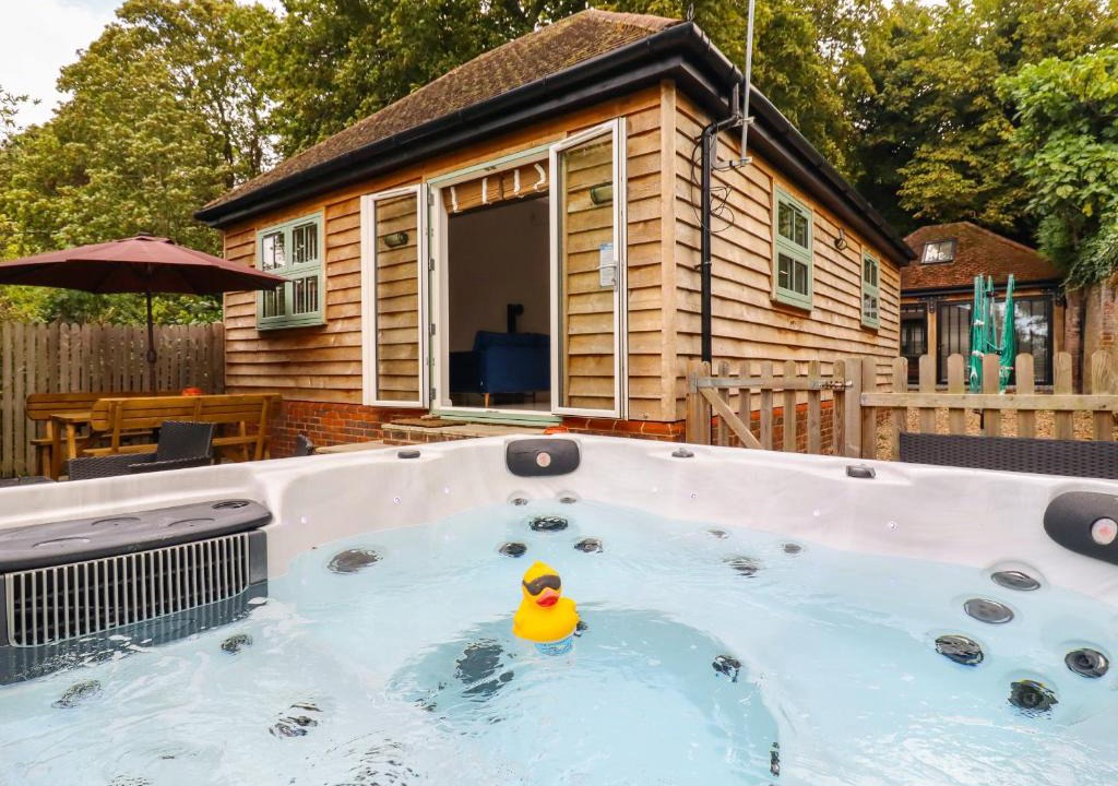 Bromley Common and Keston House | Dreamwood Lodge