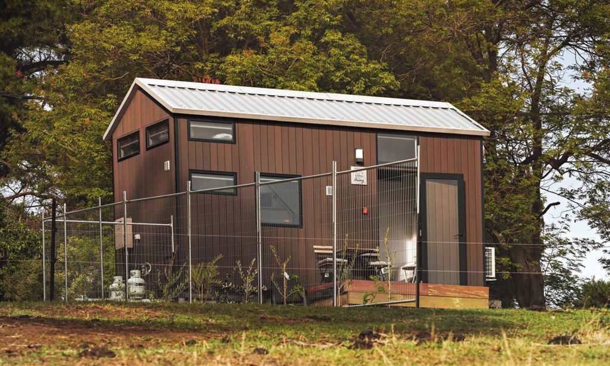 Red Hill House | Dreamy 2 by Tiny Away