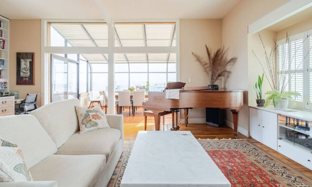 Buena Vista House | Dreamy 3 Story House w/Sunroom + City Skyline View