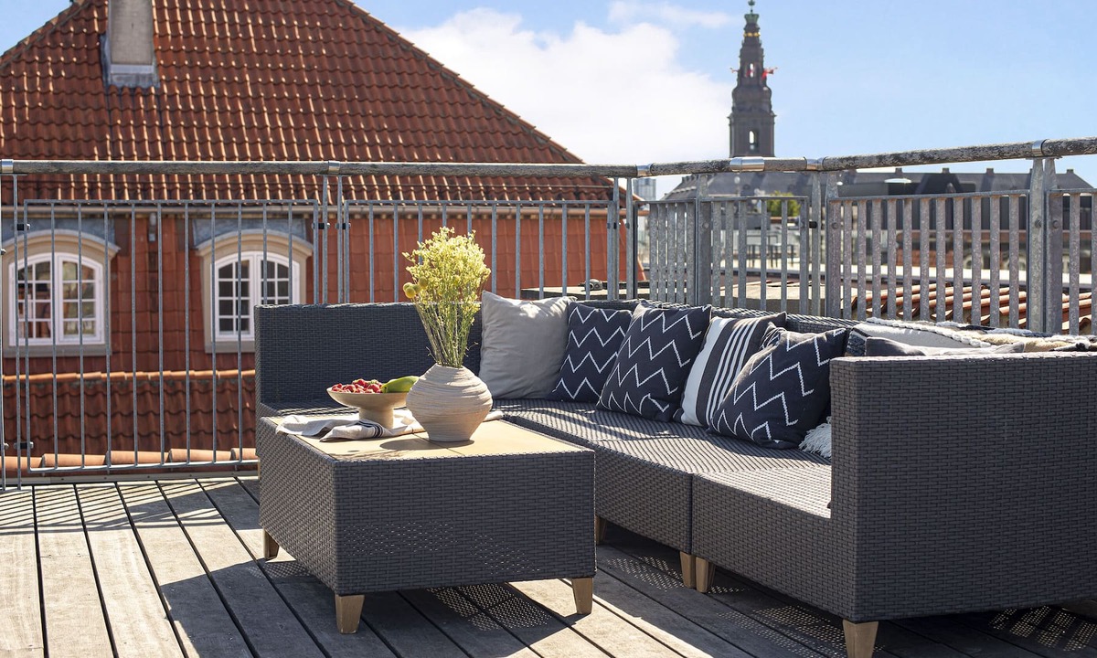 Copenhagen City Centre Apartment | Dreamy apartment with terrace and views over the city rooftops. All yours.