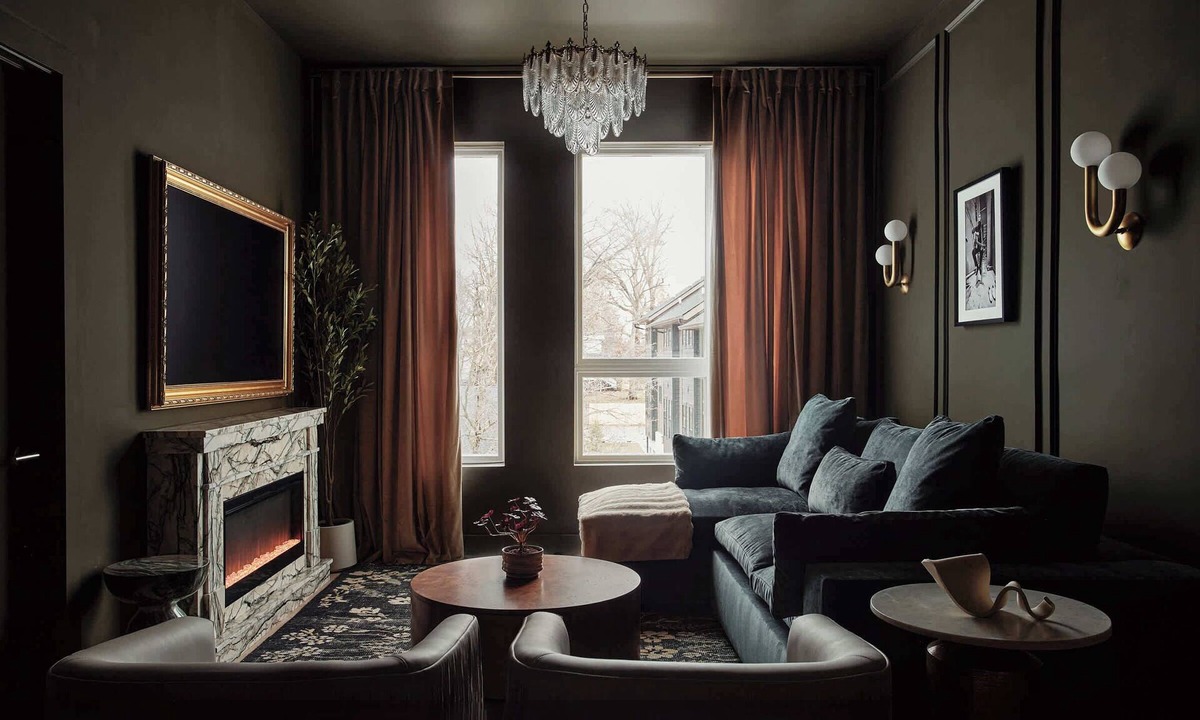 Talbot's Corner Condo | Dreamy Condo with Fireplace, Rooftop, Gym, Parking, Sleeps 5 w/King Bed, Sleeper Sofa, Hidden Bunk, Shared Rooftop and Gym, Free Dedicated Parking, Minutes to Broadway, Five Points & Grand Ole Opry, 24 Hr Hospitality