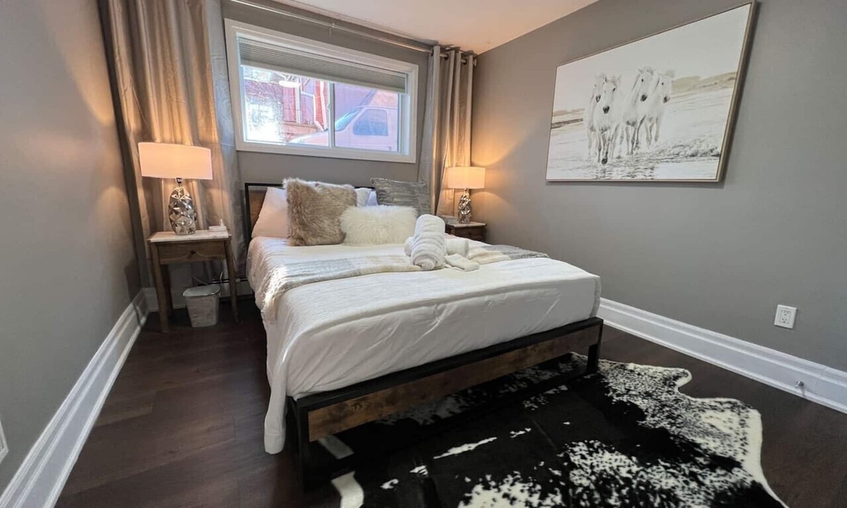 South London Apartment | Dreamy Escape | Cozy & Stylish Stay for Two