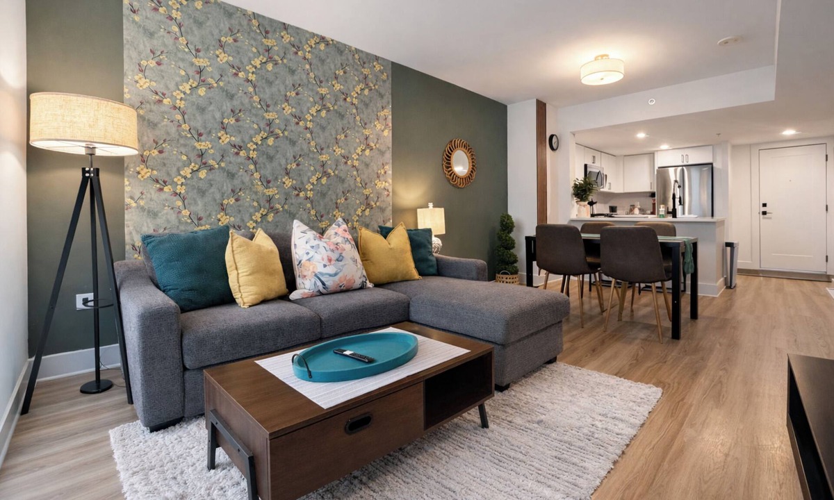 Crystal City Condo | Dreamy Extended Stay Amazon King Bed 1BR Garage, Pool,Balcony Gym Near DC, DCA