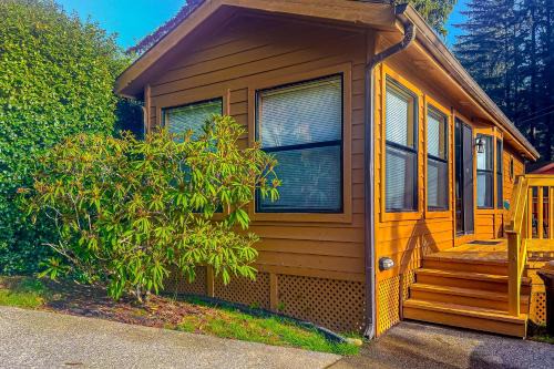 Brookings House | Drift Away Cabin