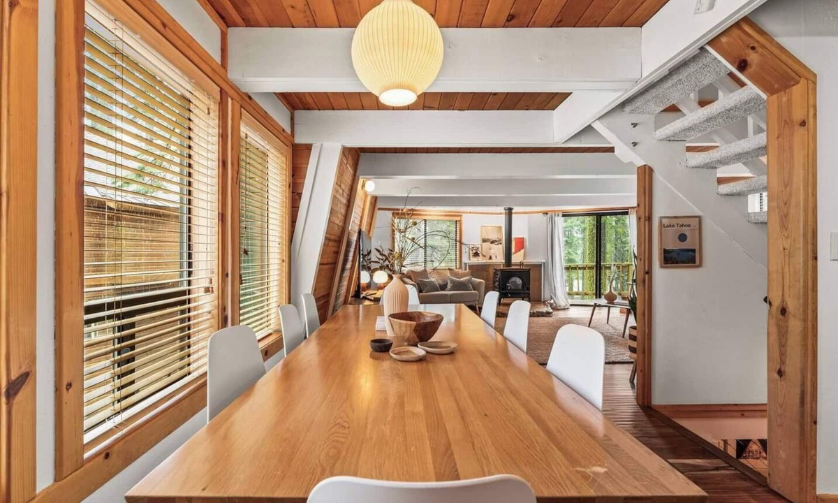 Tahoe Pines Cabin | Drifthaus - w/Beach Amenities