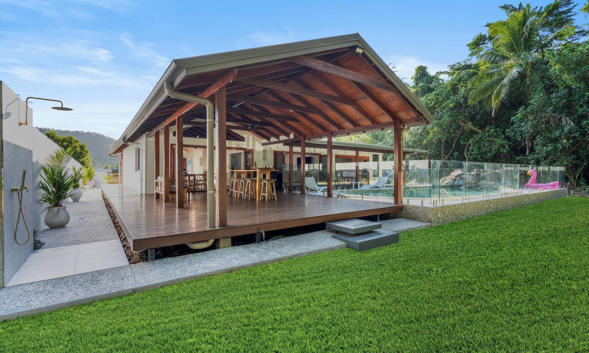 Wonga Beach House | Driftwood Beachfront Luxury