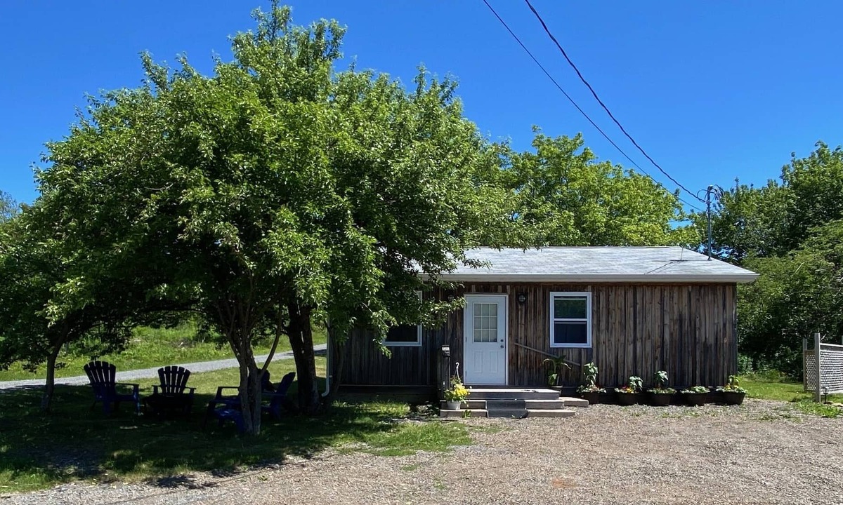 Boularderie Cottage | Driftwood Cottage, The Gateway to the Cabot Trail.