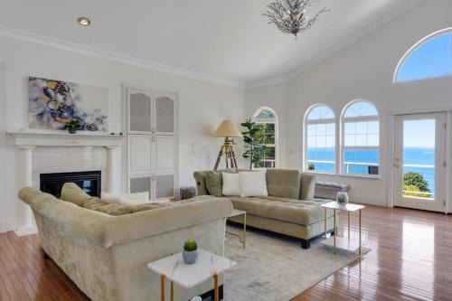 Blaine House | Driftwood Retreat