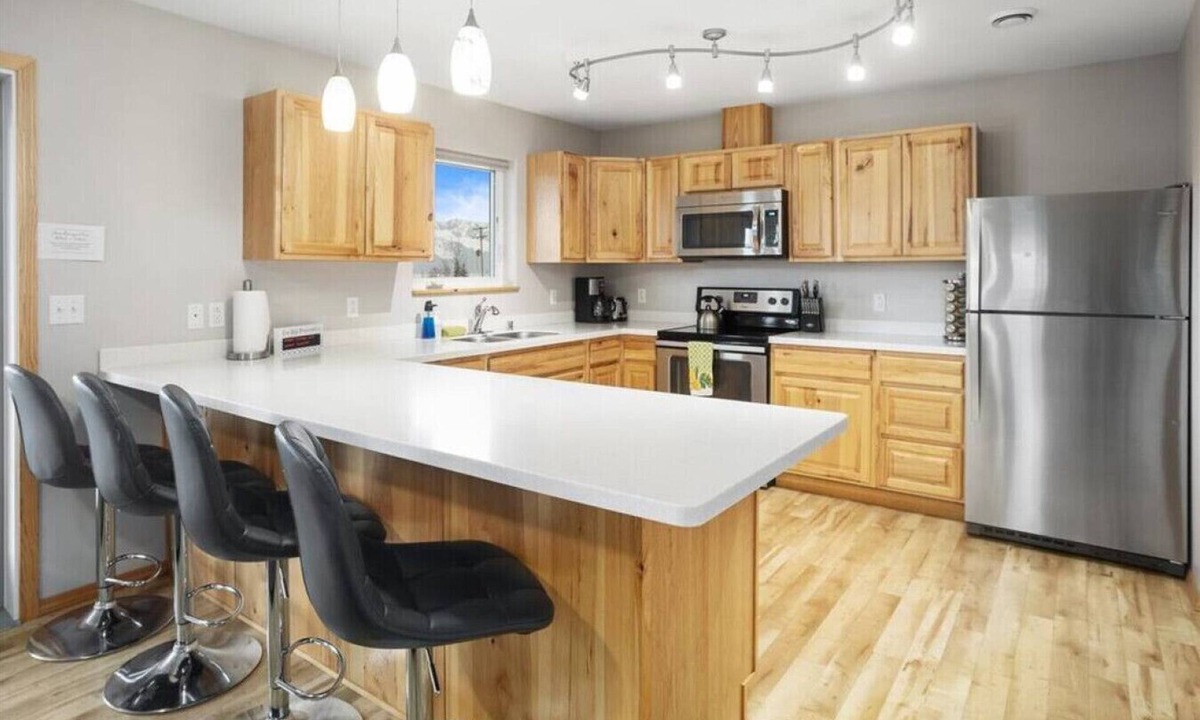 Seward Apartment | Driftwood Suites - TidePool (#3)