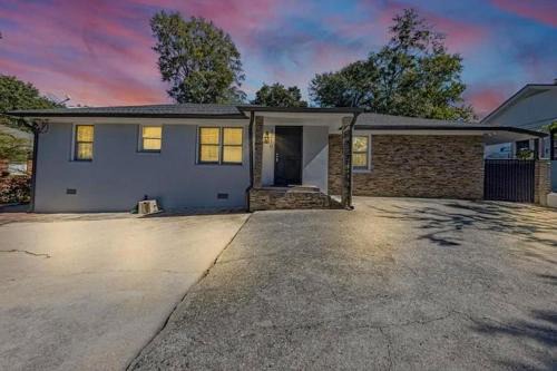 Buford Highway House | Druid 2 Bedroom