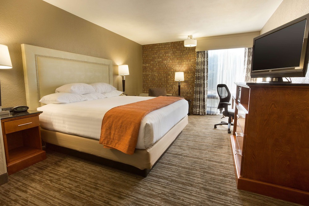 St. Johns Hotel | Drury Inn & Suites Austin North