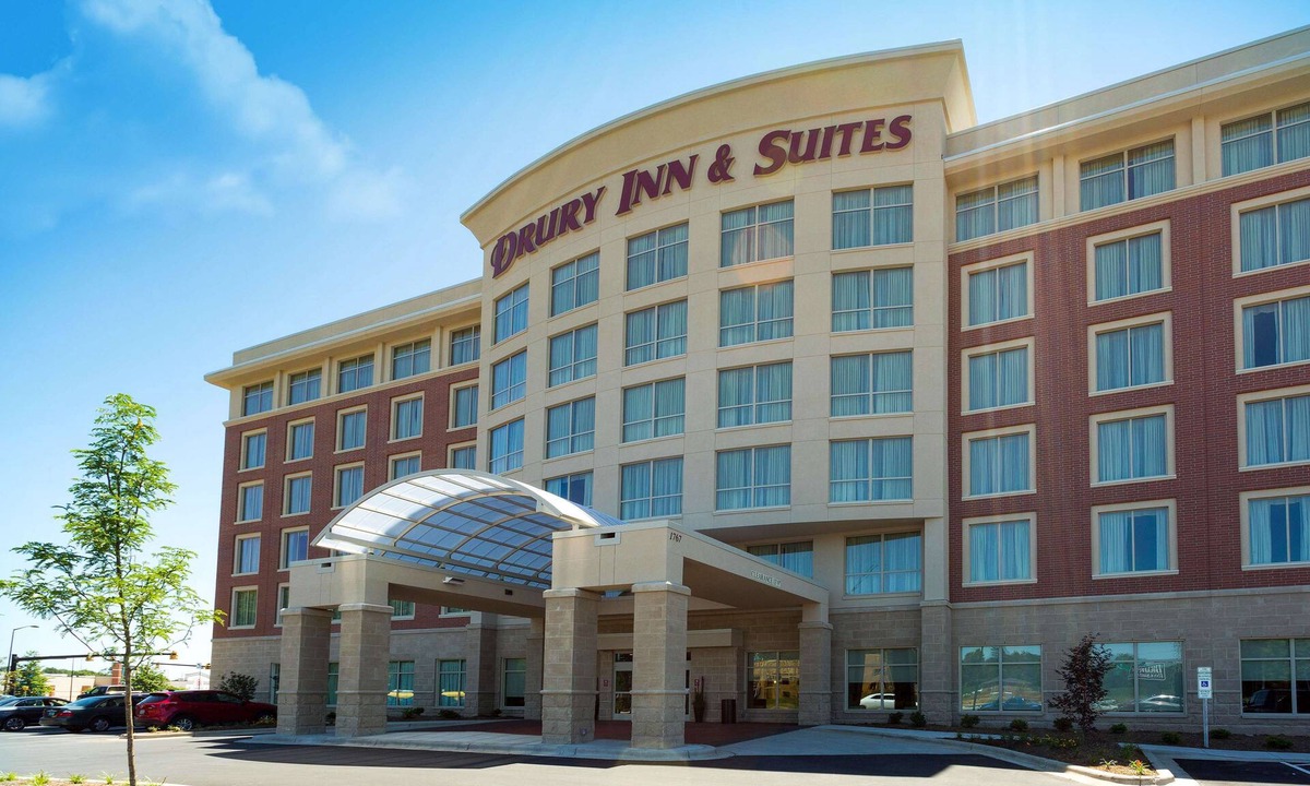 Burlington Hotel | Drury Inn & Suites Burlington