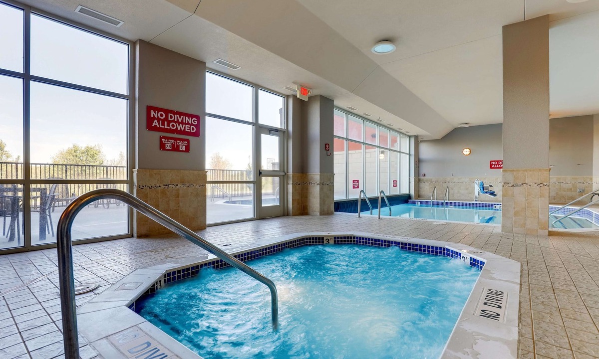 Blue Springs Hotel | Drury Inn & Suites Kansas City Independence